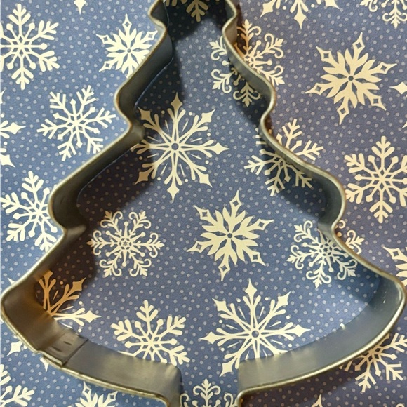 Holiday Christmas Winter Cookie Cutters, World Market standing liners, stickers - Picture 5 of 6